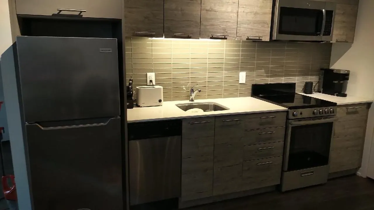 One Bedroom Condo In Liberty Village Toronto